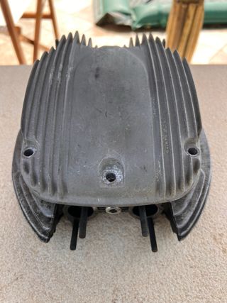 Testa BSA 650 Lightning Spitfire