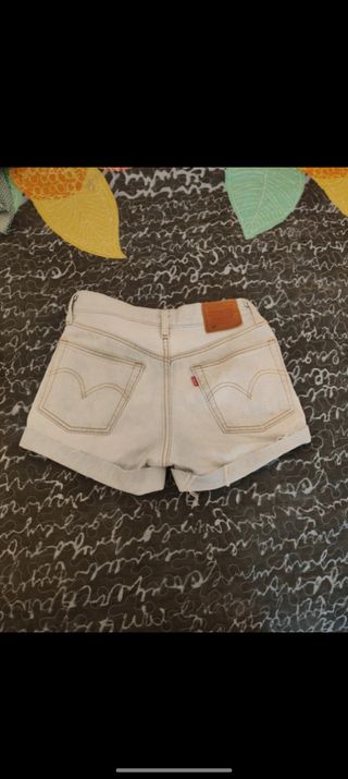 Shorts Levis - Vaqueros claros