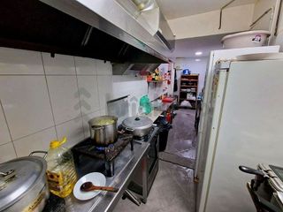Local comercial en venta en Pubilla Cases en Hospitalet de Llobregat, L´