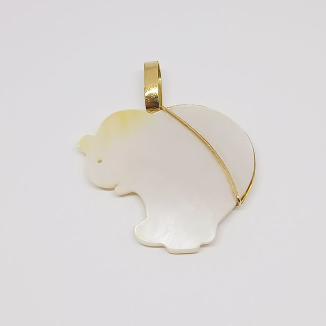 Colgante Oro Elefante Nácar