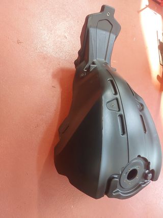 Deposito de gasolina Ducati 796