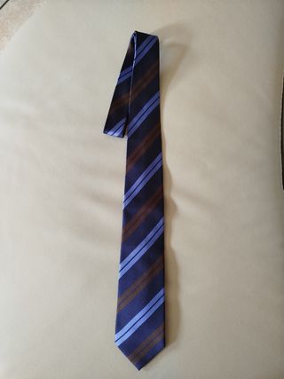 Cravatta a righe blu, azzurro e marrone