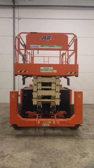 Plataforma Tijera JLG 18 diésel