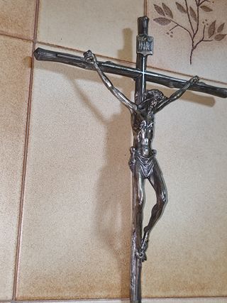 Crucifijo de metal macizo vintage, religioso