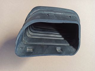 Toma entra de aire para Ford Focus año 2009