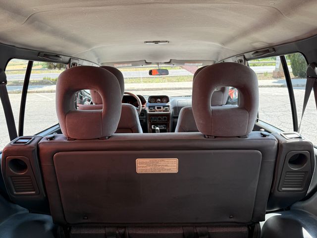 Mitsubishi Montero 2003