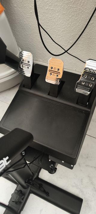 Playseat + volante t300 + pedales TLCM