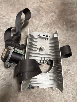 Cinturón delantero derecho Mini R56