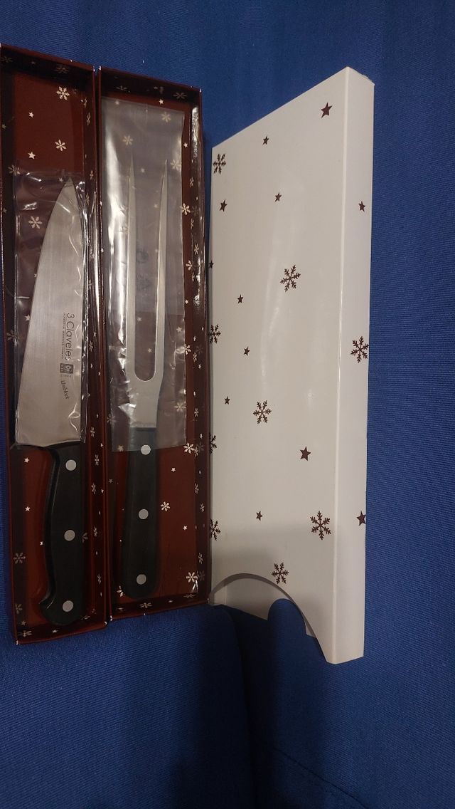 Cuchillo trinchador 3 Claveles