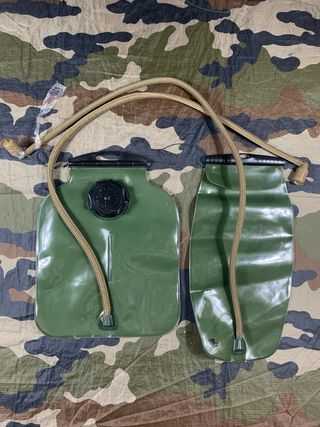 2 Borracce Idriche Militari source nuove army