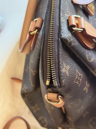 Bolso Louis Vuitton Rivoli MM Marrón