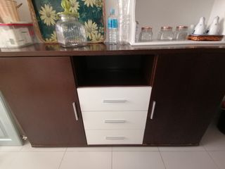 Aparador madera 2 puertas 3 cajones