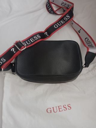 Bolso Guess piel negro 