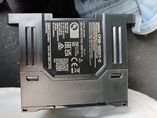 Controlador lógico OMRON CP2E