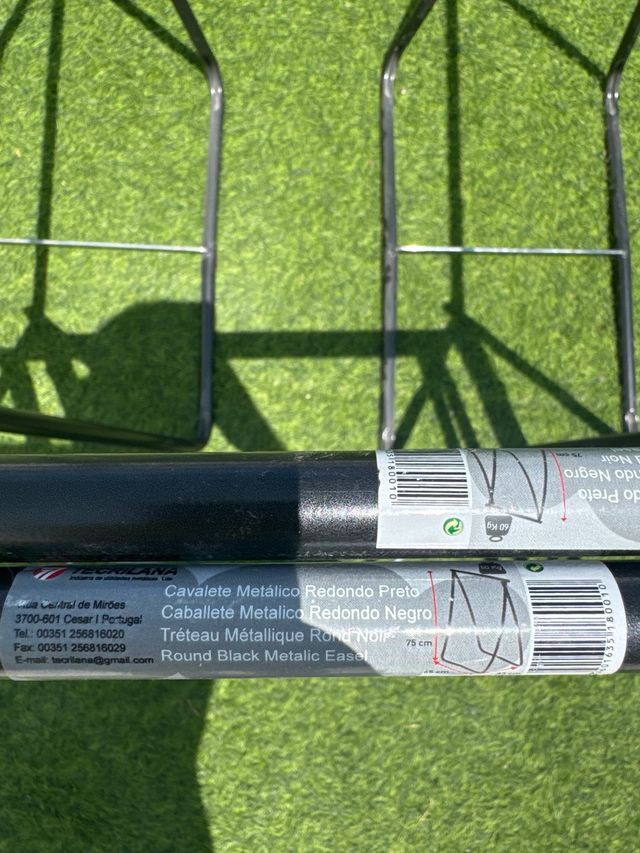 Caballete metálico negro 75cm mesa playa