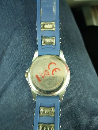 Reloj Skyline - Azul y Plata.
Precio 55