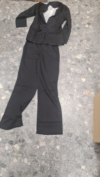 Traje chaqueta negro mujer