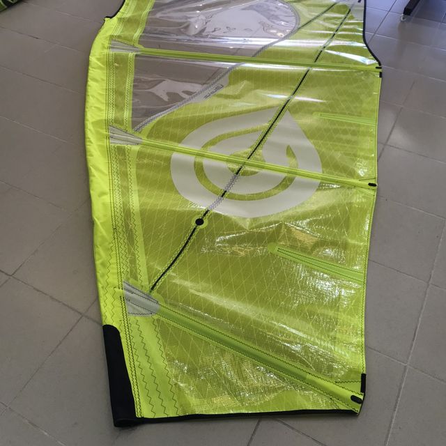 Vela Goya Banzai 4.2 - 2022