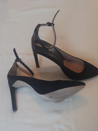 Zapatos de tacón negros Stradivarius, talla 36
