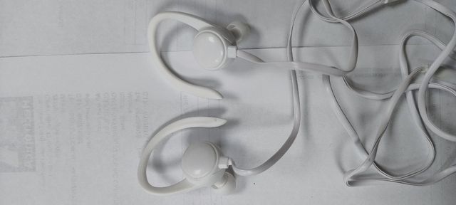 Cuffie sportive bianche