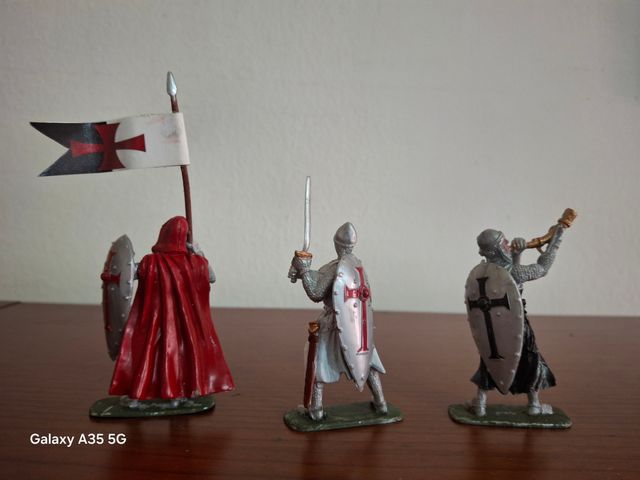 SOLDATI DI PLASTICA, TEMPLARI BMC Come nuovi