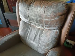 sillón reclinable color chocolate