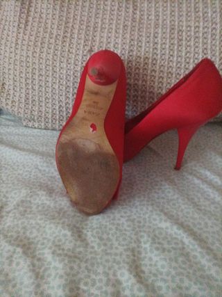 Zapatos rojos fiesta tacón