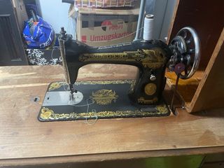Máquina coser Singer Antigua
