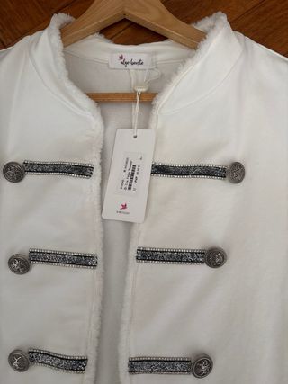 Chaqueta Algo Bonito blanca