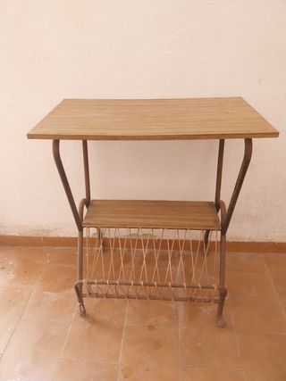 Mesa TV vintage años 50