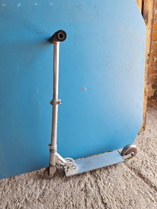Patinete metálico infantil