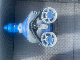 Robot Zodiac MX8 - Limpiafondos Piscina