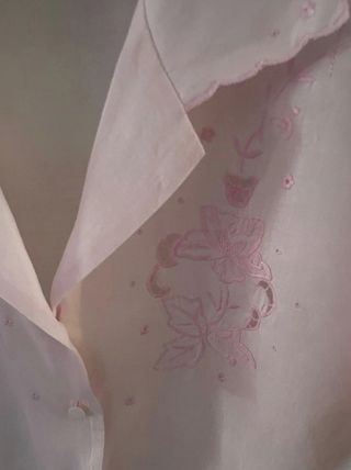 Camicia donna con ricamo a mano