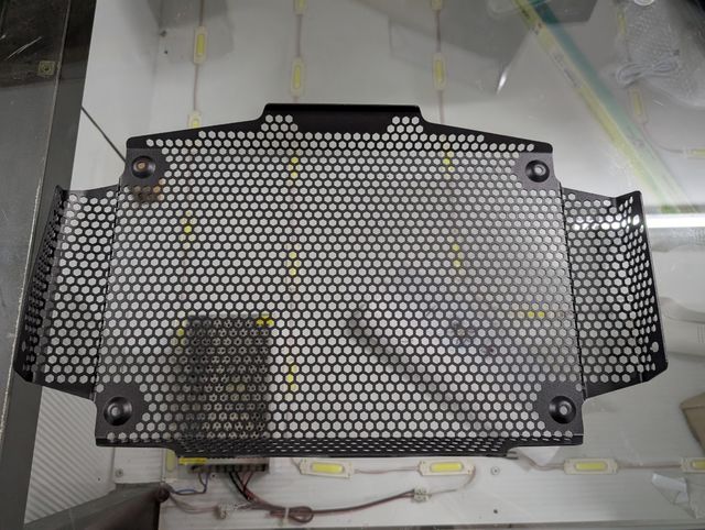 Parrilla radiador Ninja Z650RS 2021