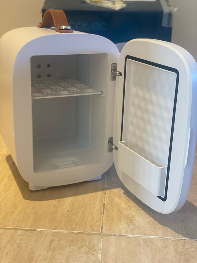 Nevera portátil Cecotec 4L