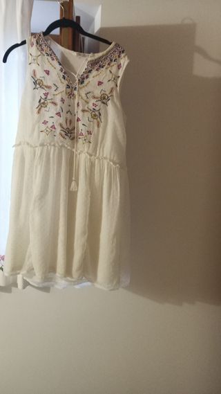 Vestido blanco bordado - Talla S