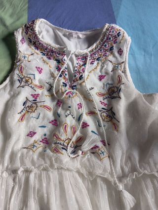 Vestido blanco bordado - Talla S