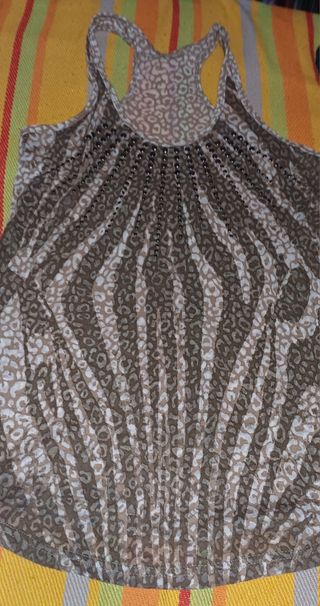 Top tirantes animal print de mujer.