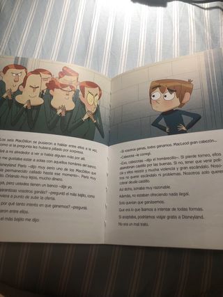 Los Futbolísimos 6: El misterio del castillo em...