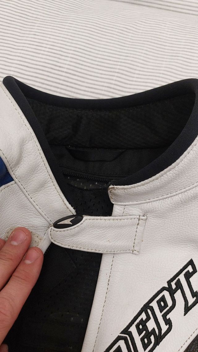 Chaqueta moto cuero AXO