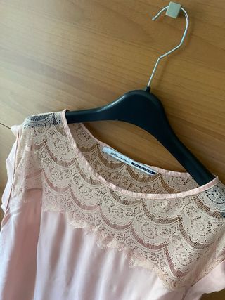 Blusa Stradivarius rosa pizzo
