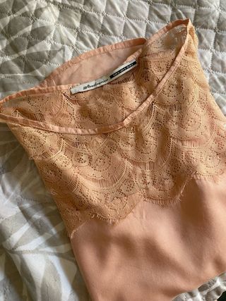 Blusa Stradivarius rosa pizzo