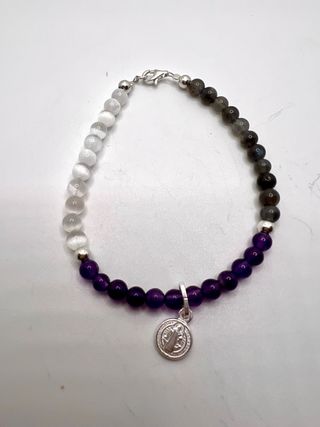 Pulsera plata & minerales variadas con dijes plata