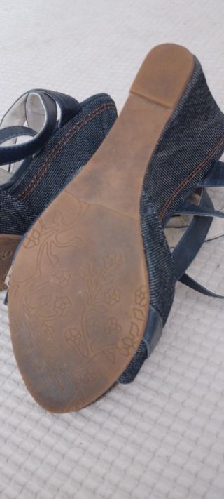 Zapatos cuña azul vaquero talla 36