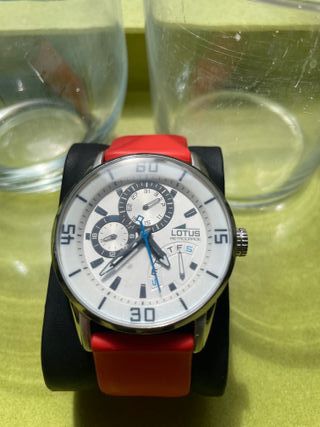 Reloj Lotus Retrogrado - Rojo y Plata
