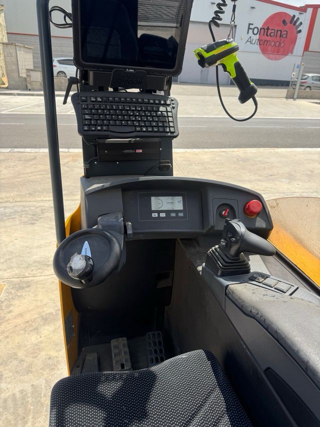 Jungheinrich ETV 216 - Carretilla Retráctil