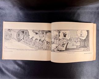 Lote 4 anuarios de viñetas de Giles 1954-1974
