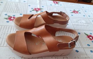 Sandalias Piel Marrón