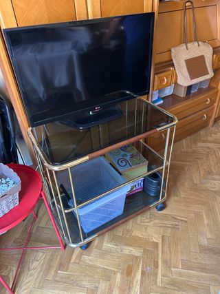 Mesa TV auxiliar con ruedas