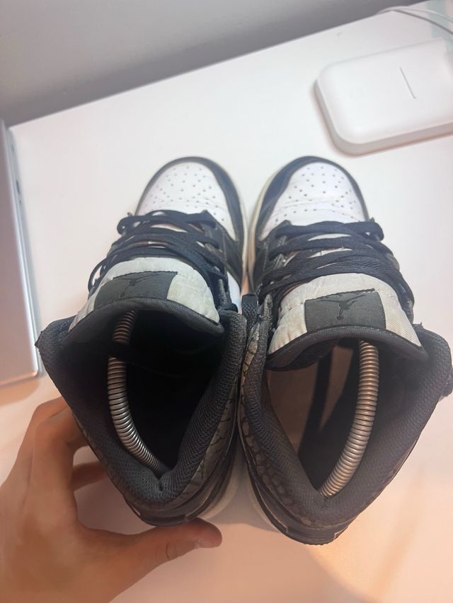 Zapatillas Jordan Mid - Negro/Blanco